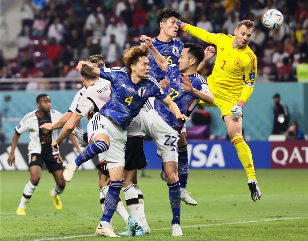 开云体育-西亚卡姆爆冷击败日本队，精彩发挥引爆全场！的简单介绍