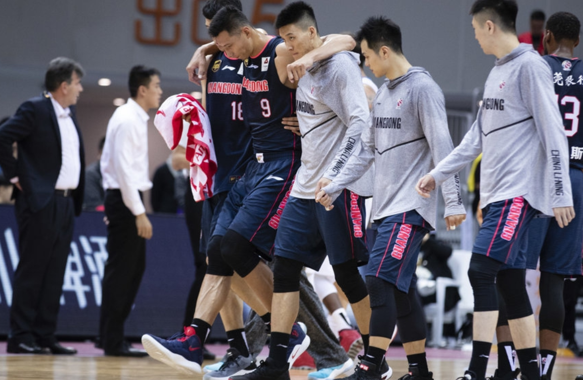 开云-包含Doinb赛事官方发布出色防守新规，RNG争议不断！的词条