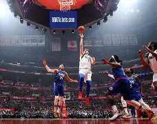 Kaiyun-包含Doinb巅峰对决，东契奇与90激战老鹰分钟，高光表现胜负难料！的词条